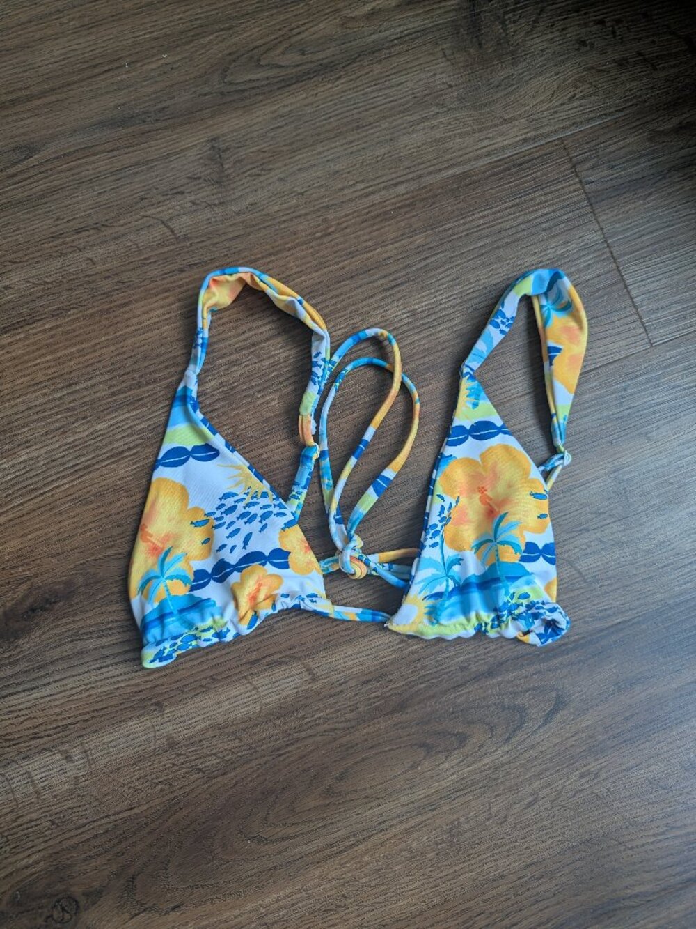 Moana Bikini Shoulder Tri Top in Summer Bae (Size XS)